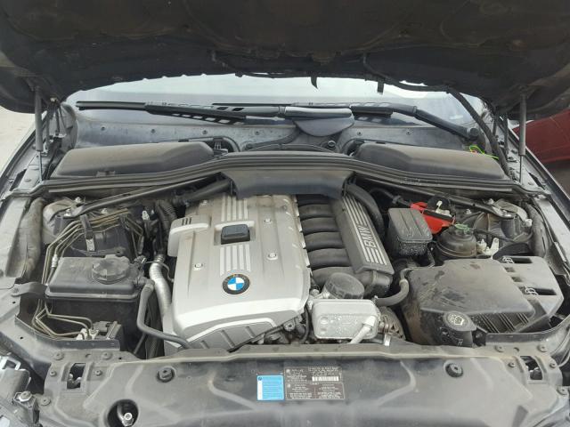 WBANF33597CW69239 - 2007 BMW 525 XI Schwarz Foto 7