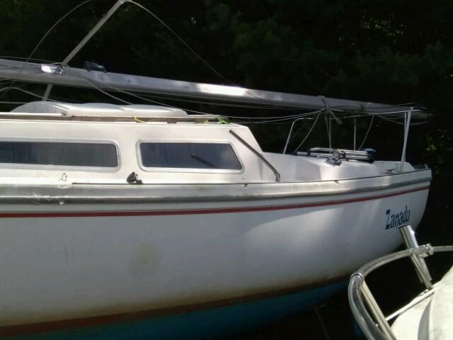 CTYL2765M76J - 1976 CCHM BOAT WHITE photo 6