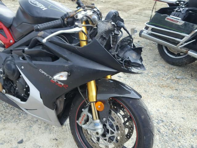 SMTA02YK8FJ713030 - 2015 TRIUMPH MOTORCYCLE DAYTONA 67 BLACK photo 9