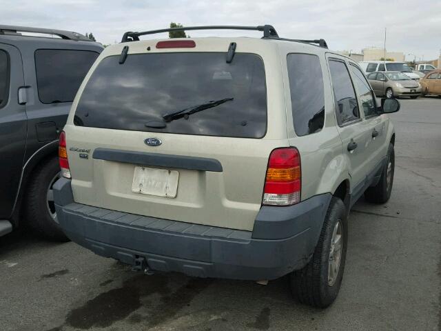 1FMCU93145DA25909 - 2005 FORD ESCAPE XLT TAN photo 4