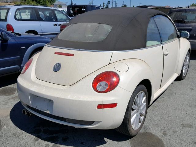 3VWRG3AL1AM008617 - 2010 VOLKSWAGEN NEW BEETLE 奶油色 照片 4