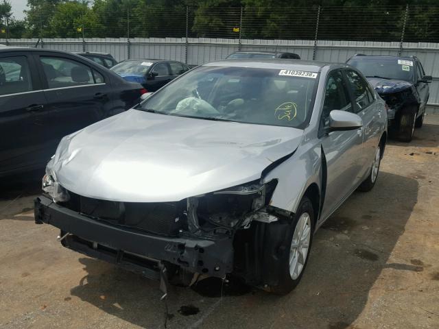 4T1BF1FK4FU096556 - 2015 TOYOTA CAMRY LE SILVER photo 2