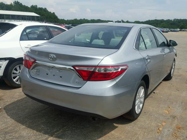 4T1BF1FK4FU096556 - 2015 TOYOTA CAMRY LE SILVER photo 4