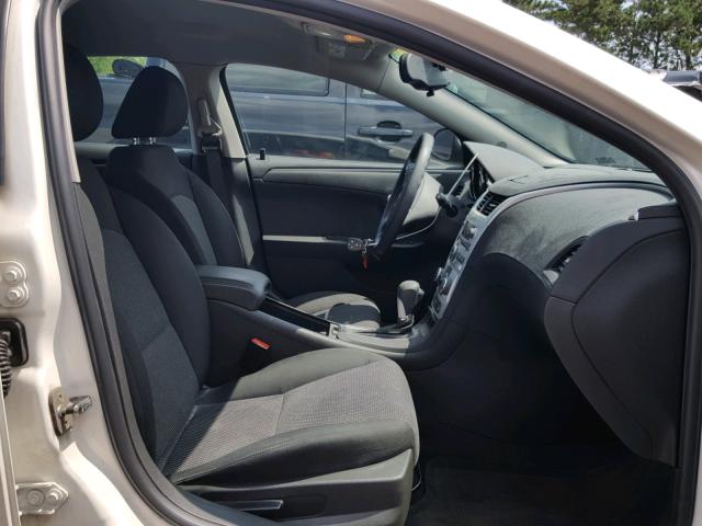 1G1ZC5E10BF215559 - 2011 CHEVROLET MALIBU 1LT WHITE photo 5