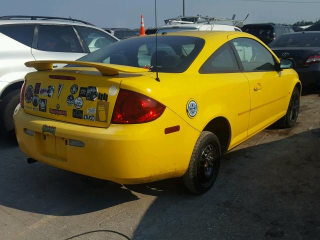 1G2AL15F877265978 - 2007 PONTIAC G5 YELLOW photo 4