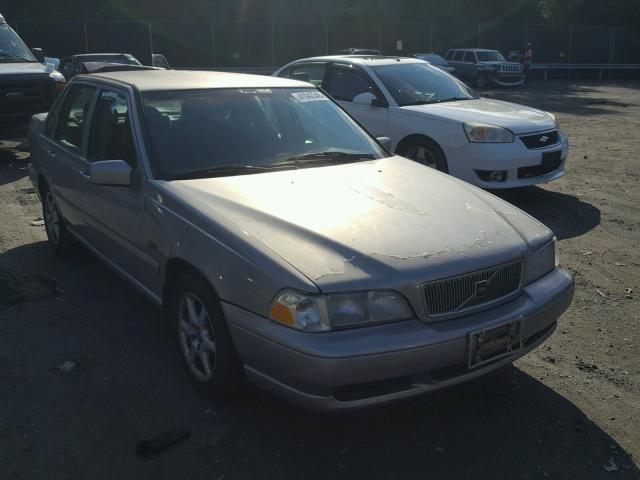 YV1LS553XW1427741 - 1998 VOLVO S70 SILVER photo 1