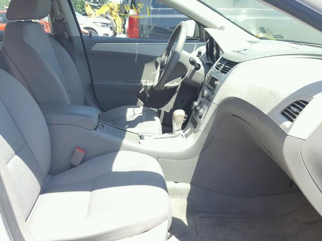 1G1ZA5E18BF329296 - 2011 CHEVROLET MALIBU LS WHITE photo 5