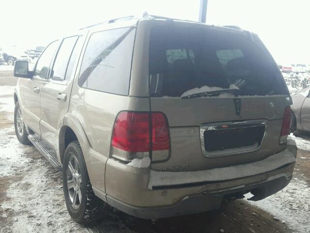 5LMEU88H04ZJ01942 - 2004 LINCOLN AVIATOR 金色 照片 3