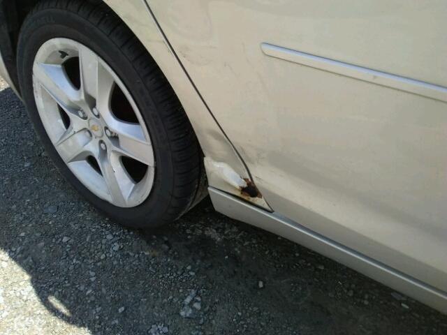 1G1ZB5E17BF138241 - 2011 CHEVROLET MALIBU LS თაფლისფერი ფოტო 9