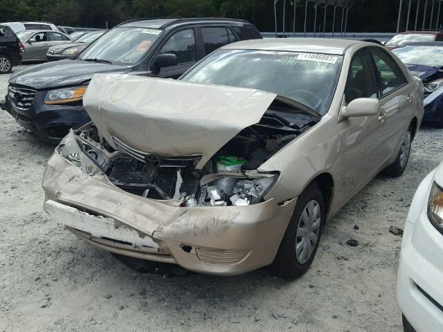 4T1BE32K25U383476 - 2005 TOYOTA CAMRY LE BEIGE photo 2