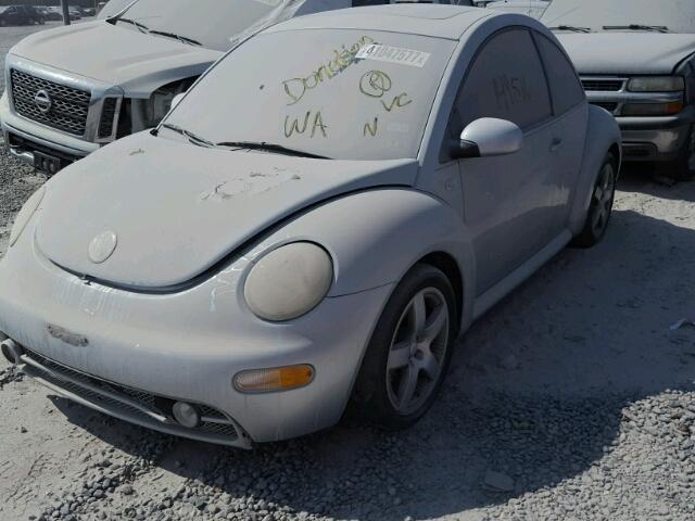 3VWED21C92M447633 - 2002 VOLKSWAGEN NEW BEETLE ვერცხლისფერი ფოტო 2