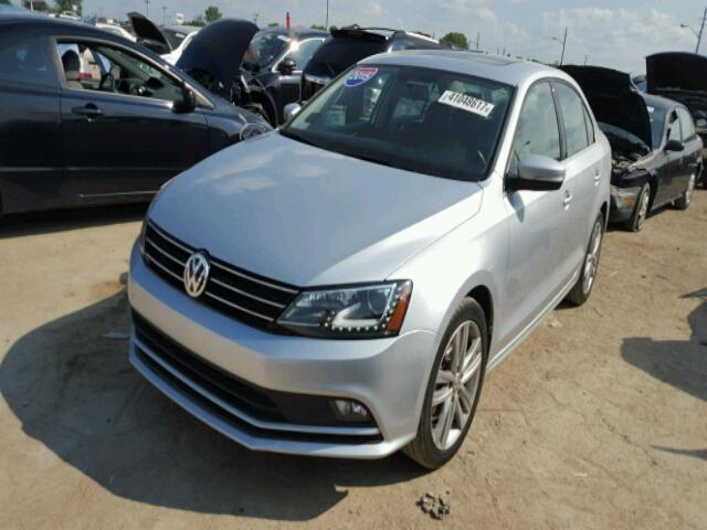 3VWLA7AJ6FM252123 - 2015 VOLKSWAGEN JETTA TDI SILVER photo 2