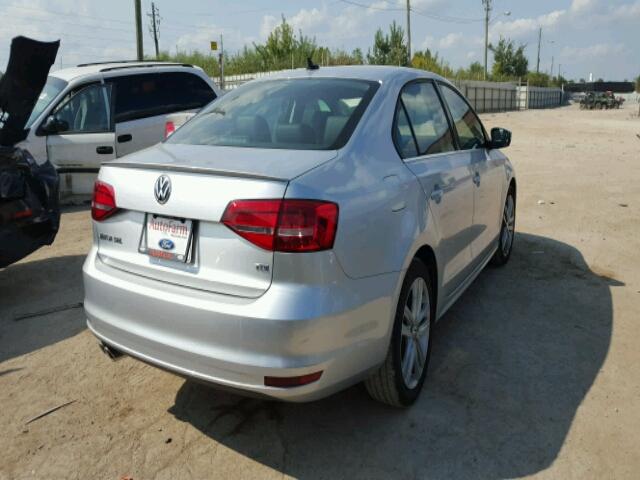 3VWLA7AJ6FM252123 - 2015 VOLKSWAGEN JETTA TDI SILVER photo 4