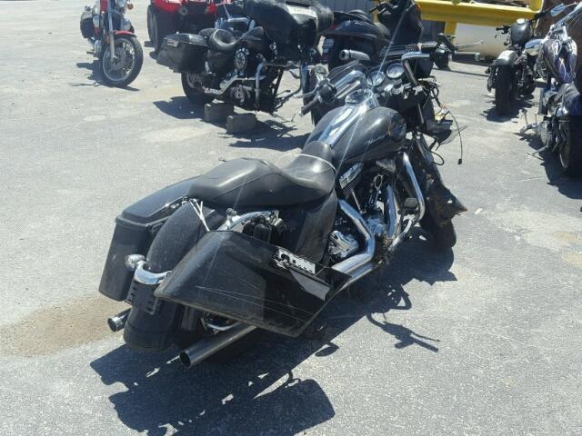 1HD1KH413BB638202 - 2011 HARLEY-DAVIDSON FLTRX 黑色 照片 4