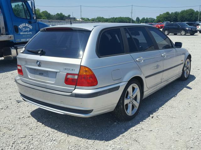 WBAAR3345YJM00973 - 2000 BMW 323 IT SILVER photo 4