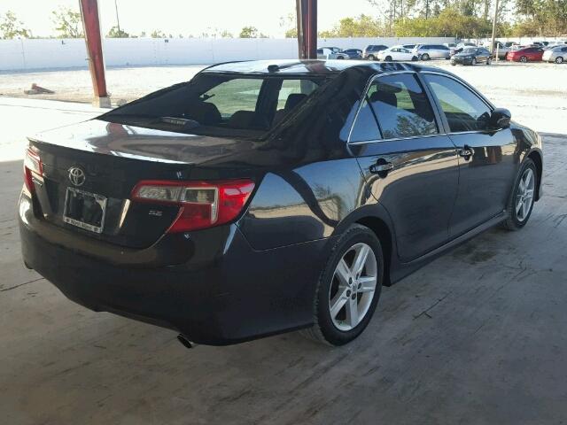 4T1BF1FK2DU697560 - 2013 TOYOTA CAMRY L 黑色 照片 4