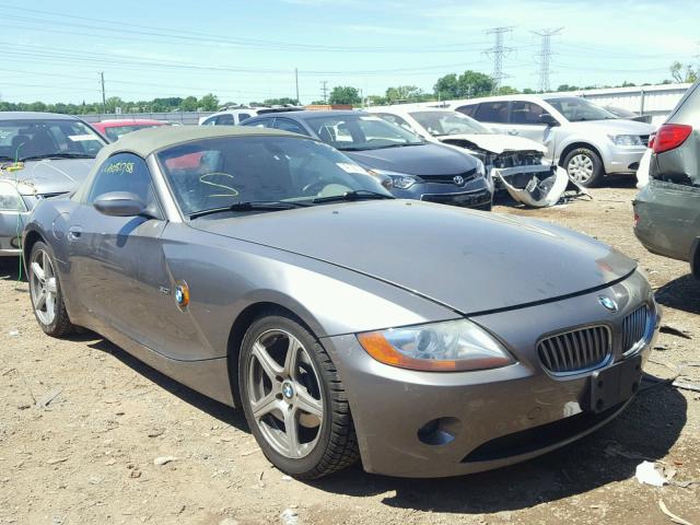 4USBT53554LT25827 - 2004 BMW Z4 3.0 GRAY photo 1