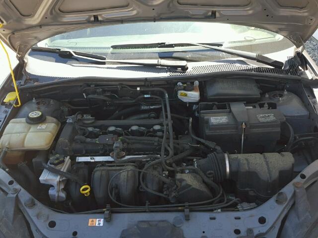 1FAFP34N76W224715 - 2006 FORD FOCUS ZX4 GRAY photo 7