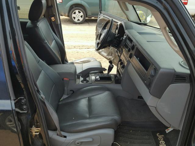 1J8HG48N16C313631 - 2006 JEEP COMMANDER BLACK photo 5