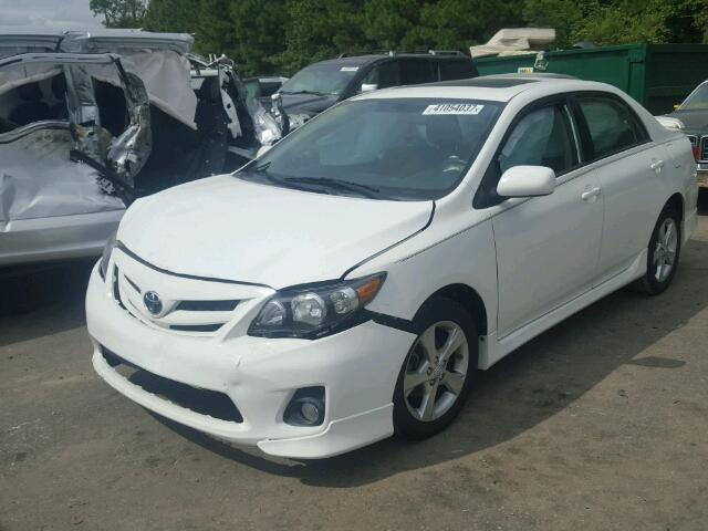 2T1BU4EE2BC684597 - 2011 TOYOTA COROLLA BA WHITE photo 2