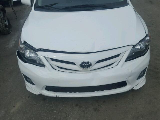 2T1BU4EE2BC684597 - 2011 TOYOTA COROLLA BA WHITE photo 7