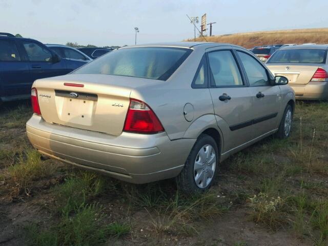 1FAFP34NX6W105461 - 2006 FORD FOCUS BROWN photo 4