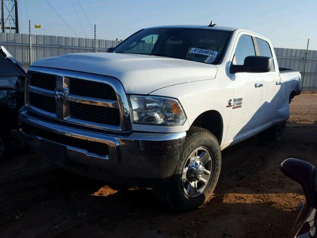 3C6UR5DL4JG218357 - 2018 RAM 2500 SLT WHITE photo 2