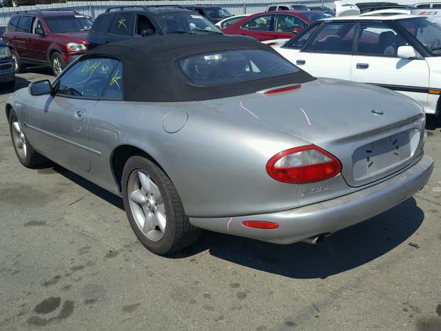 SAJGX2243WC030978 - 1998 JAGUAR XK8 SILVER photo 3