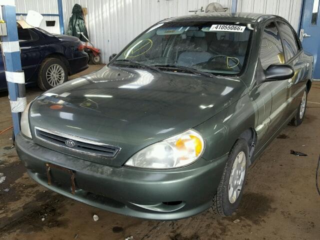 KNADC123616041556 - 2001 KIA RIO GREEN photo 2