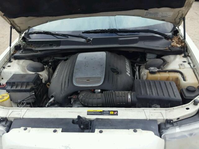 2C3JA63H55H150599 - 2005 CHRYSLER 300C WHITE photo 7