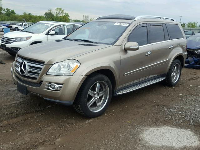 4JGBF86EX8A372634 - 2008 MERCEDES-BENZ GL 550 4MA GOLD photo 2