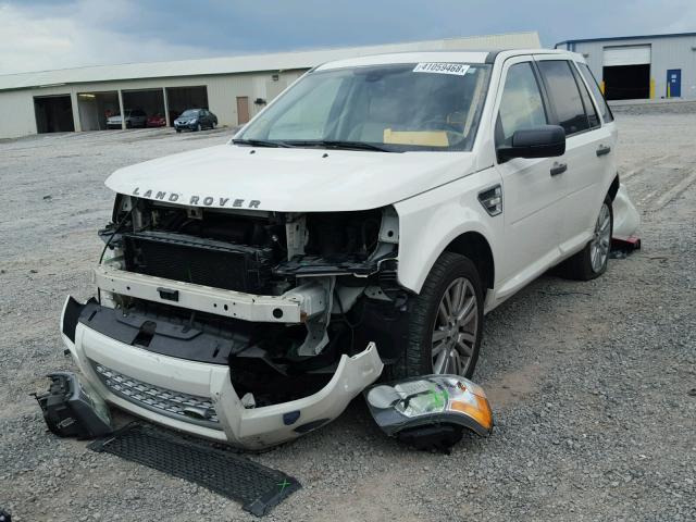 SALFT24N19H114776 - 2009 LAND ROVER LR2 HSE TE WHITE photo 2