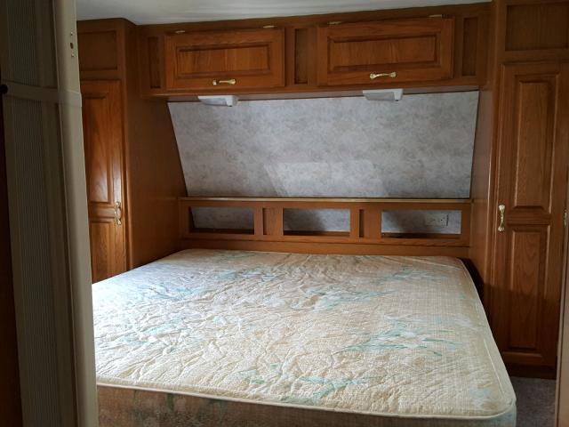 1UJCJ02N1W5LD0286 - 1998 JAYC TRAVEL TRL თეთრი ფოტო 5