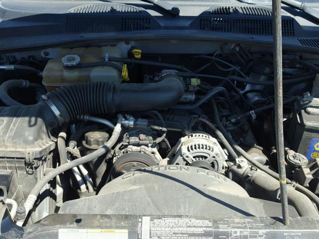 1J4GL38K45W606946 - 2005 JEEP LIBERTY RE SILVER photo 7