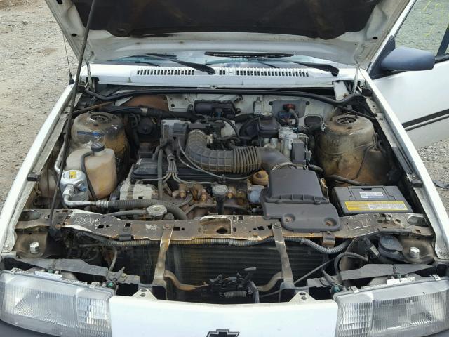 1G1JC5449R7298745 - 1994 CHEVROLET CAVALIER V WHITE photo 7