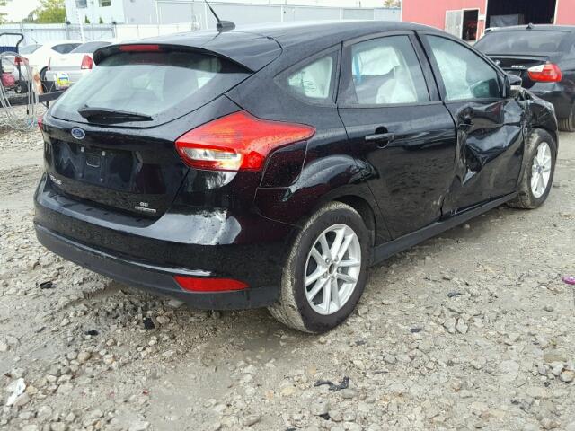 1FADP3K24GL333457 - 2016 FORD FOCUS SE BLACK photo 4