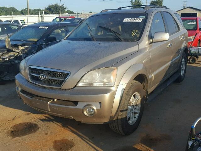 KNDJD733665609807 - 2006 KIA SORENTO EX GOLD photo 2