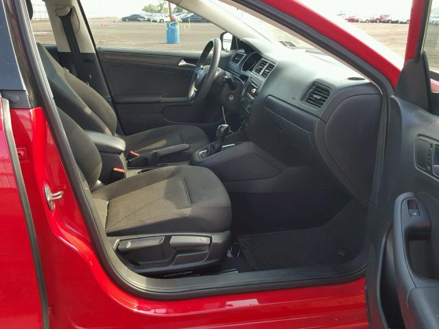 3VW2K7AJ1FM250322 - 2015 VOLKSWAGEN JETTA BASE 红色 照片 5