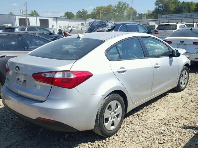 KNAFK4A66F5330152 - 2015 KIA FORTE LX SILVER photo 4