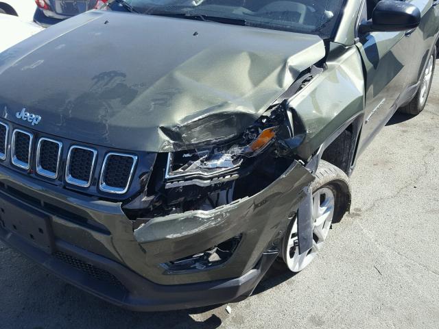 3C4NJDAB4JT153527 - 2018 JEEP COMPASS SP GREEN photo 9
