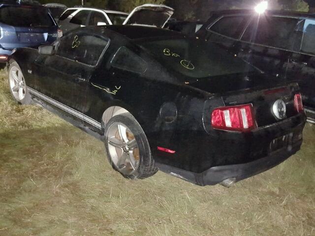 1ZVBP8CH3A5139867 - 2010 FORD MUSTANG BLACK photo 3