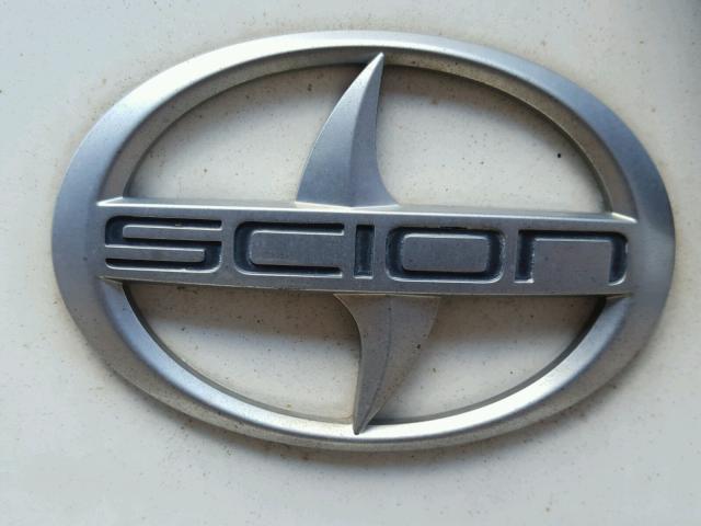 JTLKT334964048795 - 2006 TOYOTA SCION XB თეთრი ფოტო 9