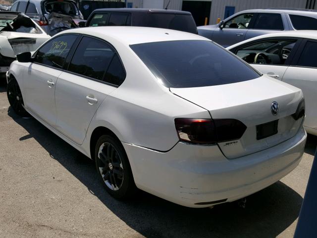 3VW1K7AJ7BM326972 - 2011 VOLKSWAGEN JETTA BASE Սպիտակ լուսանկար 3