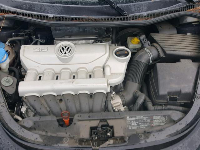 3VWPW3AG7AM003113 - 2010 VOLKSWAGEN NEW BEETLE 黑色 照片 7