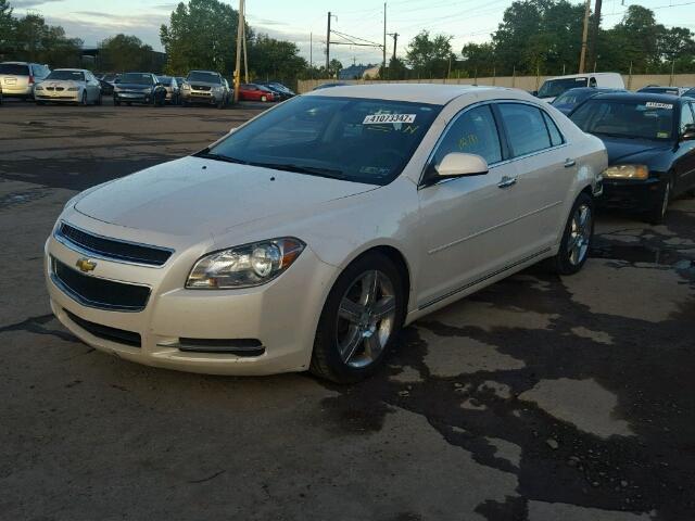 1G1ZC5E04CF319335 - 2012 CHEVROLET MALIBU 1LT CREAM photo 2