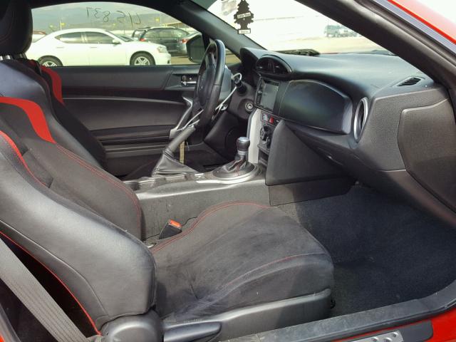 JF1ZNAA14D2717507 - 2013 TOYOTA SCION FR-S RED photo 5