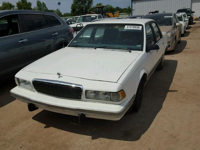 1G4AG55M5T6468330 - 1996 BUICK CENTURY SP WHITE photo 2