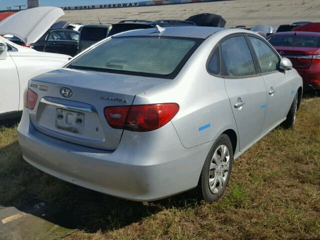 KMHDU4AD9AU142836 - 2010 HYUNDAI ELANTRA SILVER photo 4