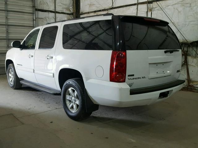 1GKS2HE31BR285007 - 2011 GMC YUKON XL K WHITE photo 3