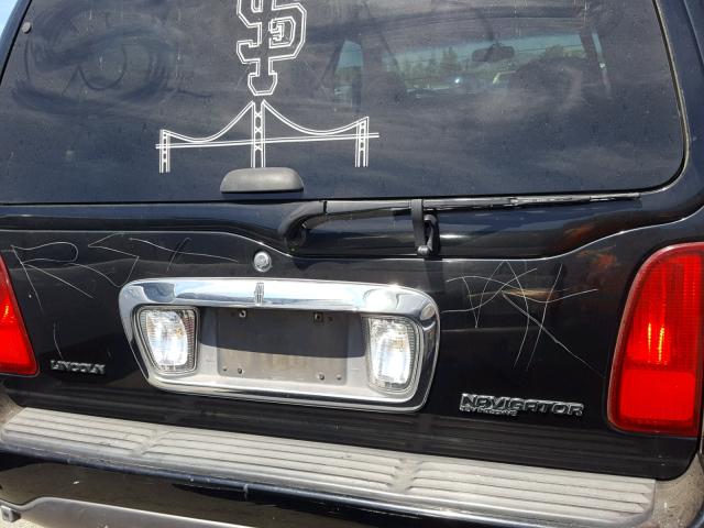 5LMFU28R61LJ27325 - 2001 LINCOLN NAVIGATOR BLACK photo 9